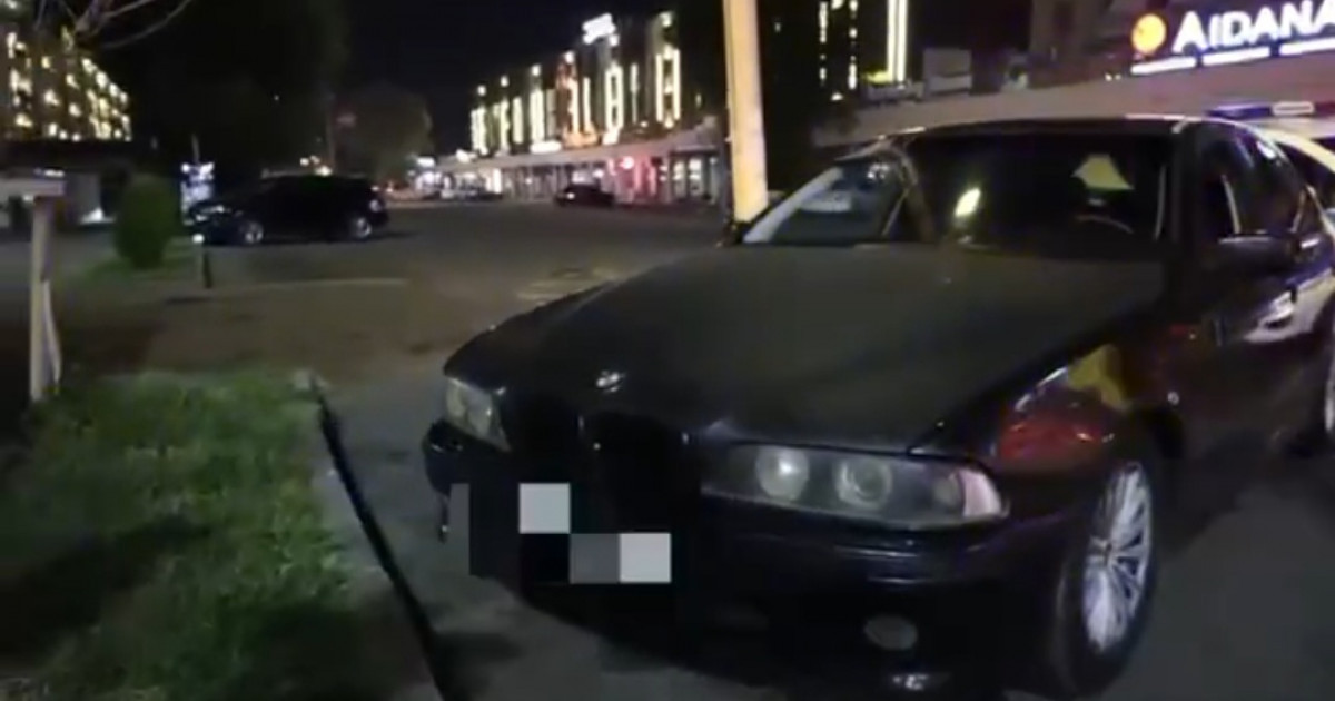 Жамбыл облысында дрифт жасап, жол ережесін бұзған жүргізуші қамалды